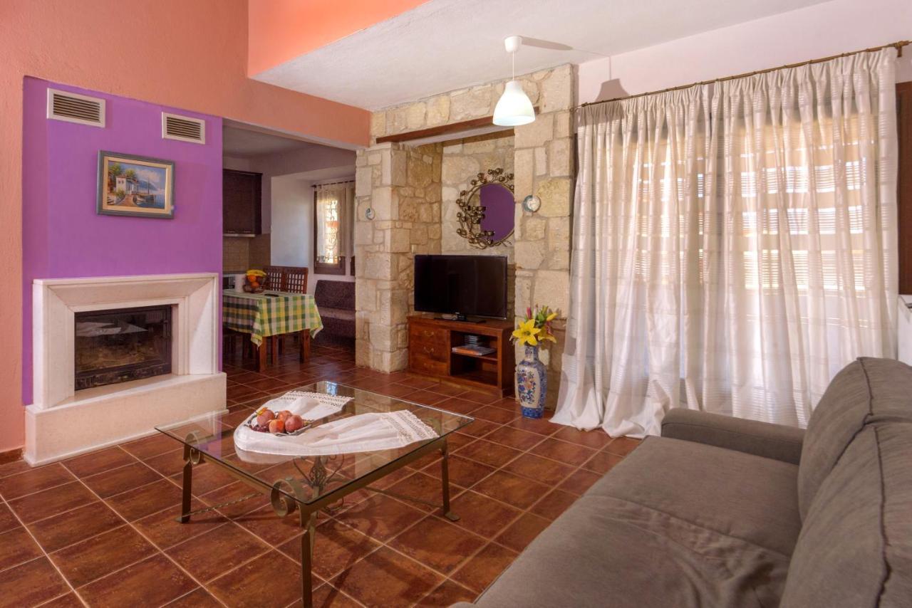 Danai House Apartment เนอาโรดา ภายนอก รูปภาพ